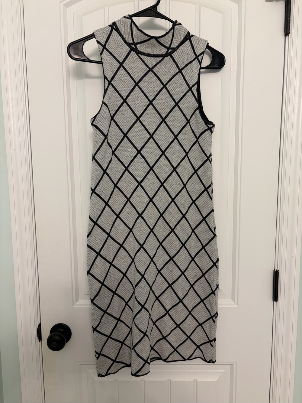 Romeo & Juliet Couture Black & White Diamond Knit Midi Dress